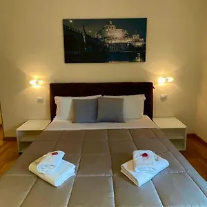 rienzo-vatican-suites.it-romehotels.com/